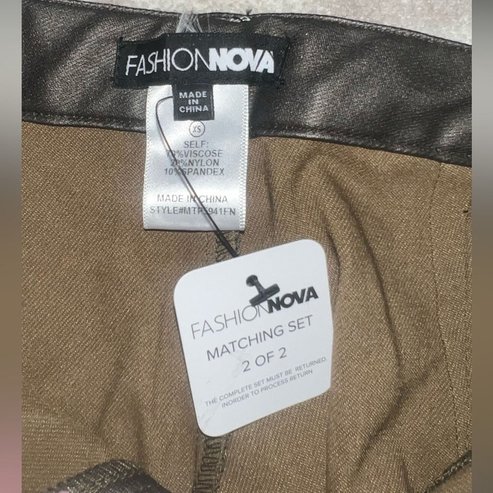 NWT set “bronze” - Picture 3 of 4